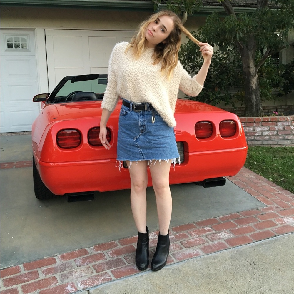 LF FUZZY SWEATER